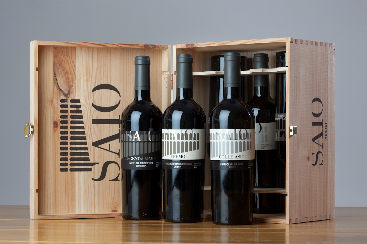 SAIO Assisi confezione legno vino